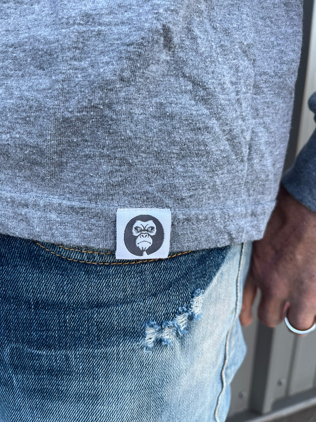 Gorilla LS Tee - Grey